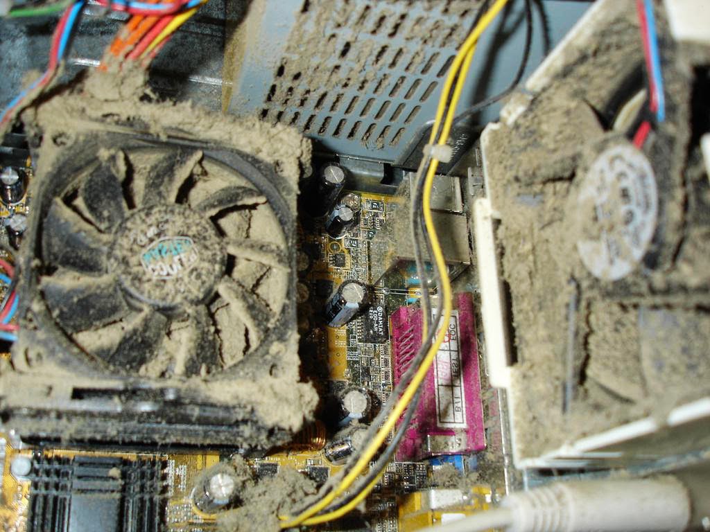 Чистку ноутбука и компьютера от пыли